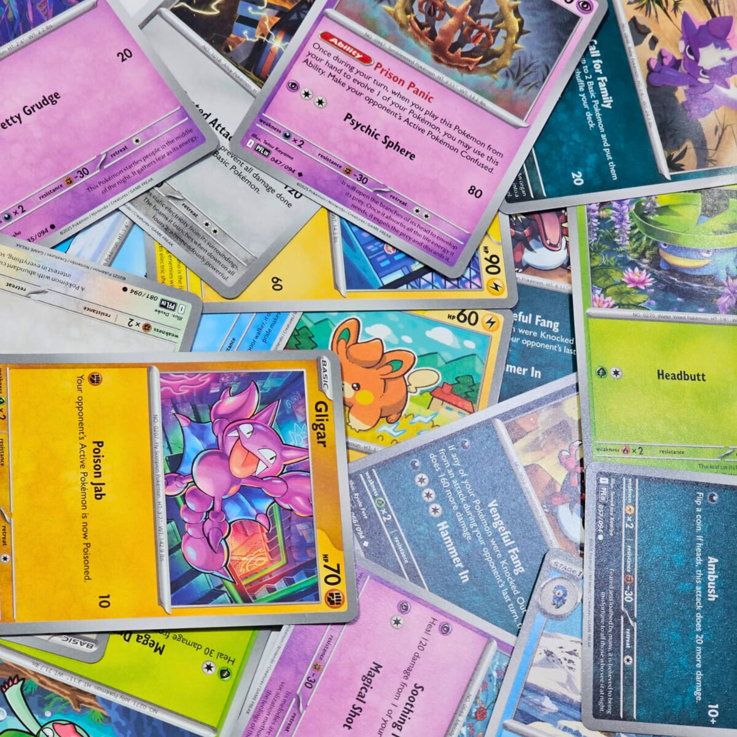 Paquete de 10 cartas originales del JCC Pokémon de la expansión Phantasmal Flames